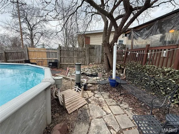 $215,000 | 1345 Hialeah Place, Florissant, MO 63033