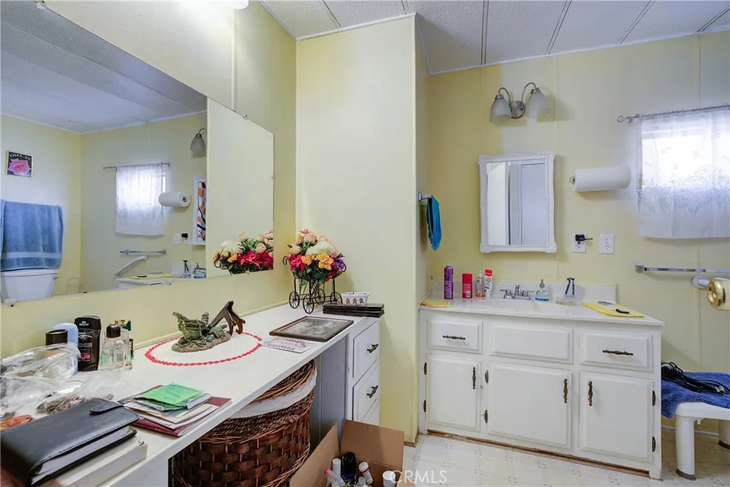 3700 Buchanan Street, Unit 180 Riverside, CA 92501 - Photo 18 of 23