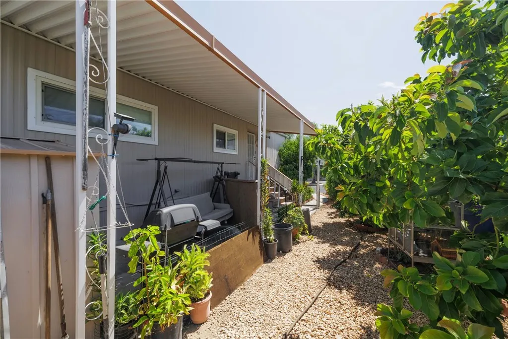 3700 Buchanan Street, Unit 180 Riverside, CA 92503 - Photo 23 of 23 a backyard of a house with seating space