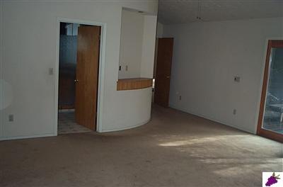 1155 South Klein Avenue Reedley, CA 93654 - Photo 5 of 7