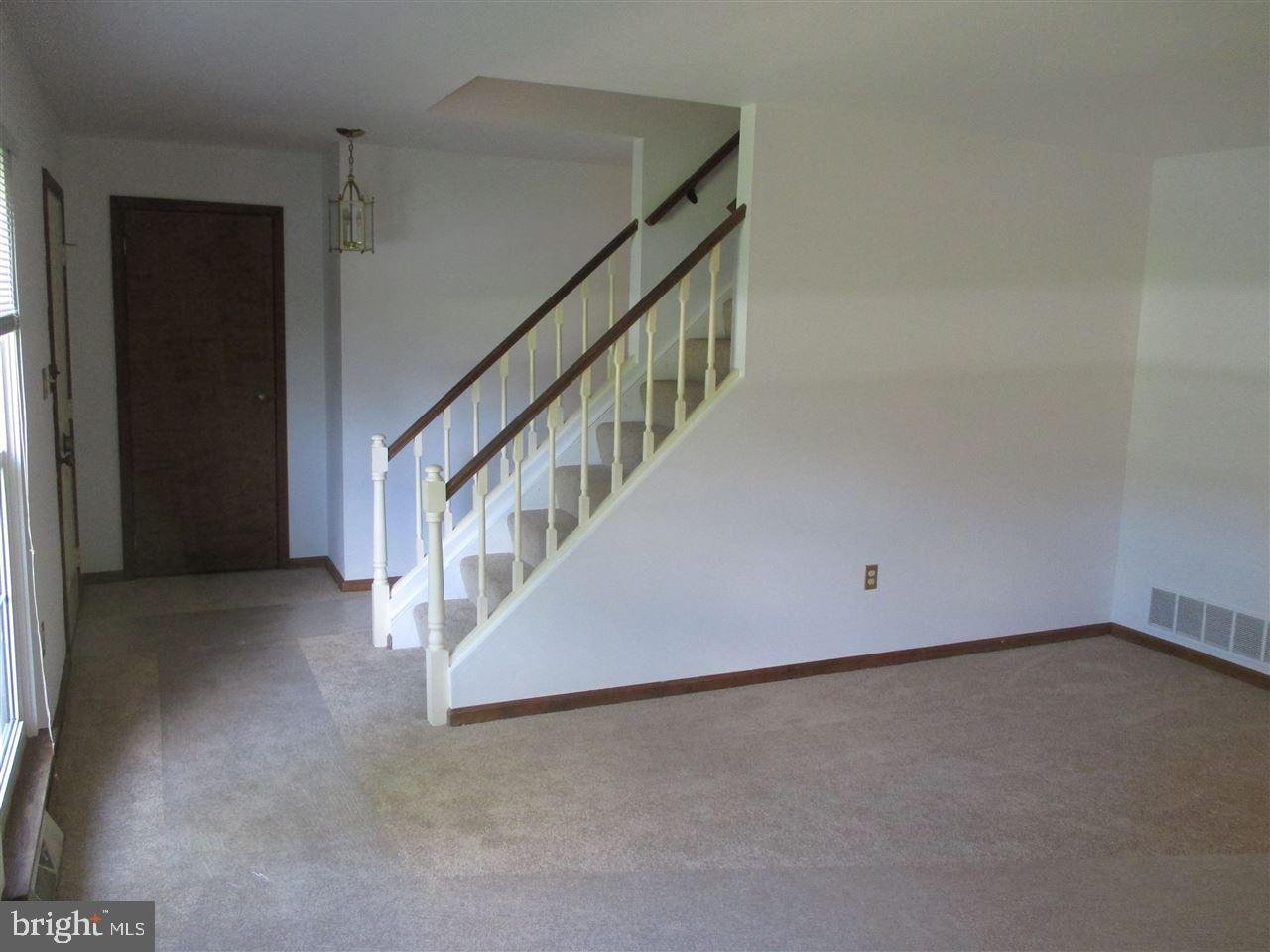 10 Old Dominion Road Wellsville, PA 17365 - Photo 5 of 36 Gallery Image 5