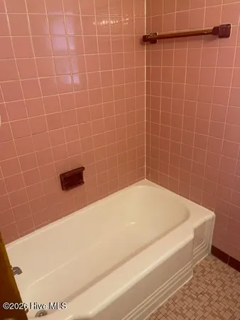 $139,600 | 406 West Daniels Street, Kinston, NC 28501