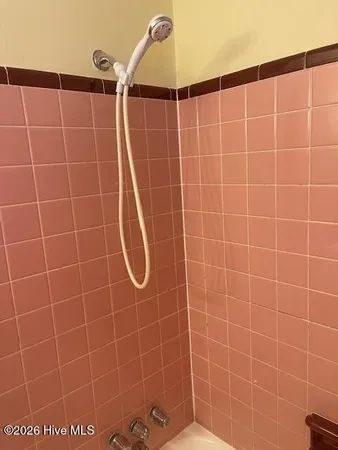 $139,600 | 406 West Daniels Street, Kinston, NC 28501