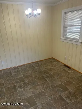 $139,600 | 406 West Daniels Street, Kinston, NC 28501