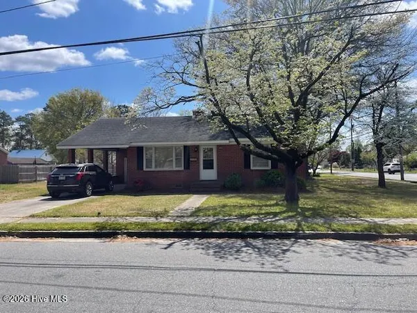 $139,600 | 406 West Daniels Street, Kinston, NC 28501