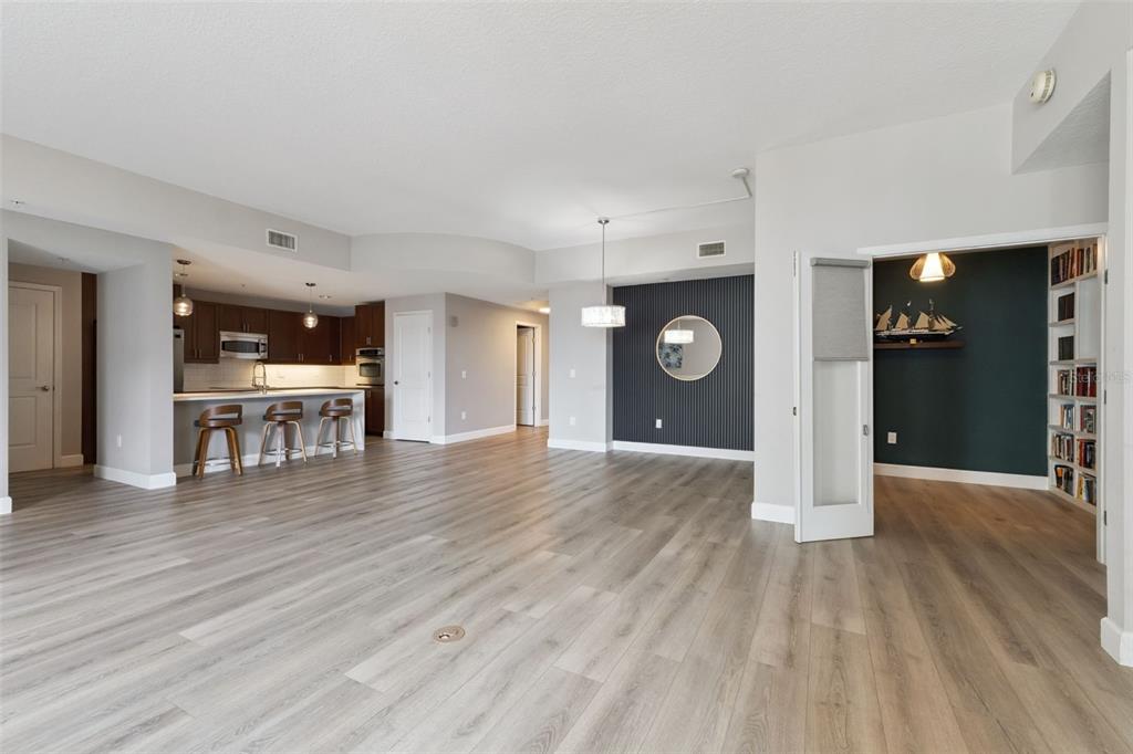 100 South Eola Drive, Unit 911 Orlando, FL 32801 - Photo 13 of 53 a view of a kitchen and an empty room