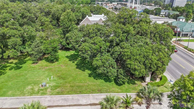 $130,000 | 2212 Idle Oaks Drive, Baton Rouge, LA 70808