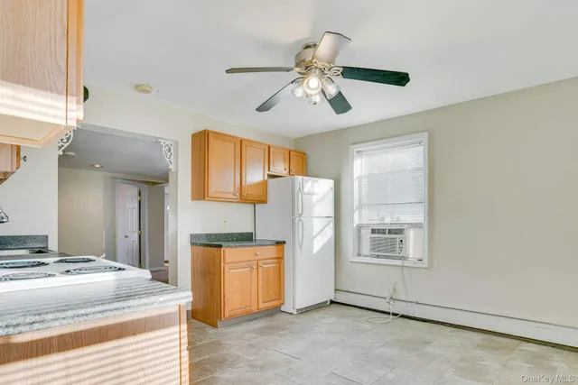 $475,000 | 669 East Drive, Lindenhurst, NY 11757