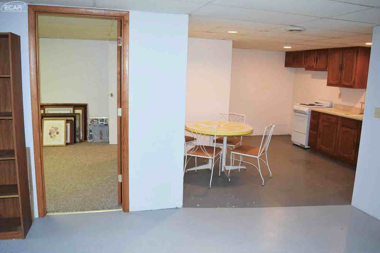 10205 Sharp Road Swartz Creek, MI 48473 - Photo 23 of 80 21178279-22.JPG