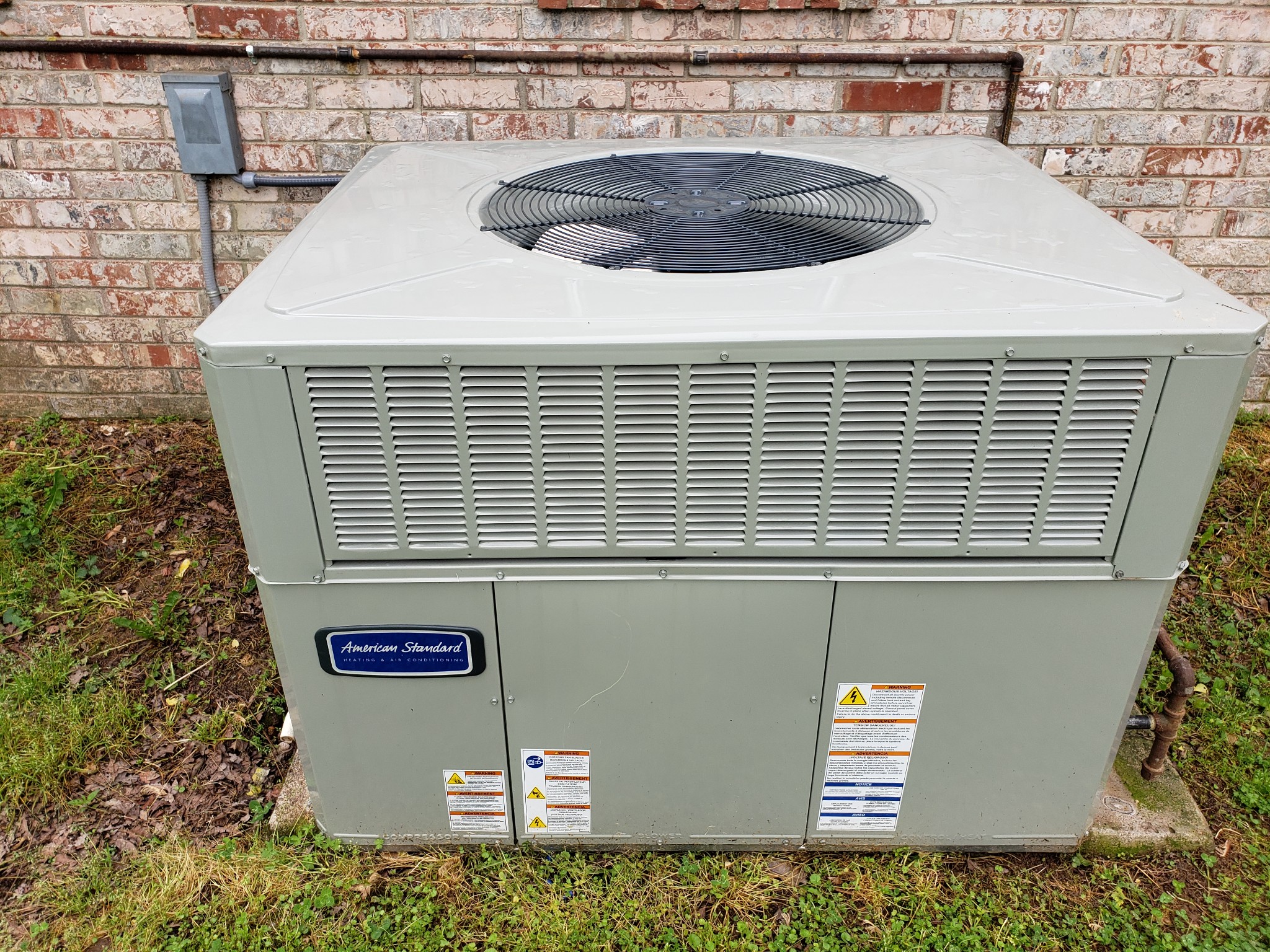 814 Miles Road Pulaski, TN 38478 - Photo 35 of 35 a refrigerator with a stove