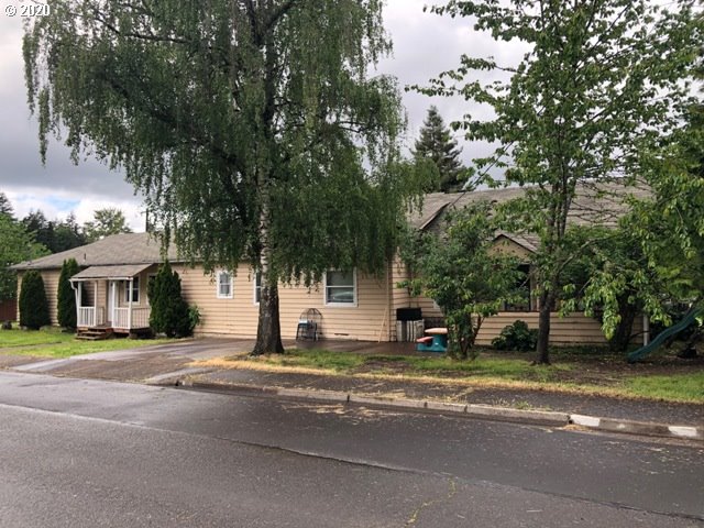 204 West J Street Springfield, OR 97477 - Photo 2 of 11