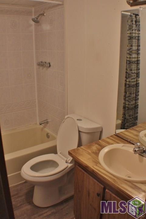 982-983 Aragon Road Montegut, LA 70377 - Photo 19 of 45 Hall Bath