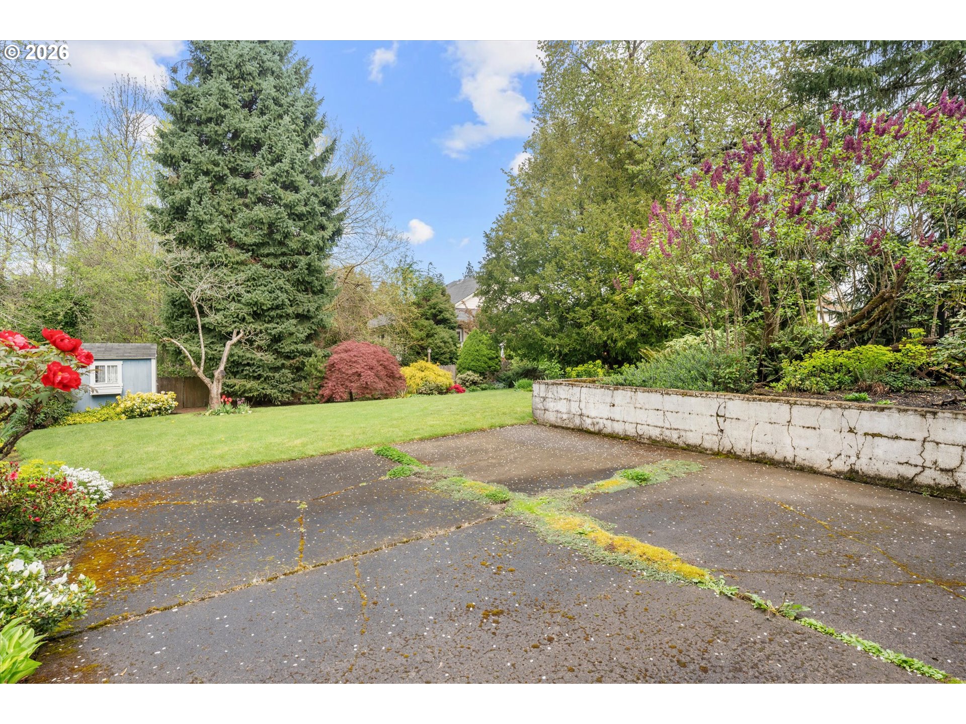 3235 Southeast Silver Springs Road Milwaukie, OR 97222 - Photo 26 of 32 a view of a backyard