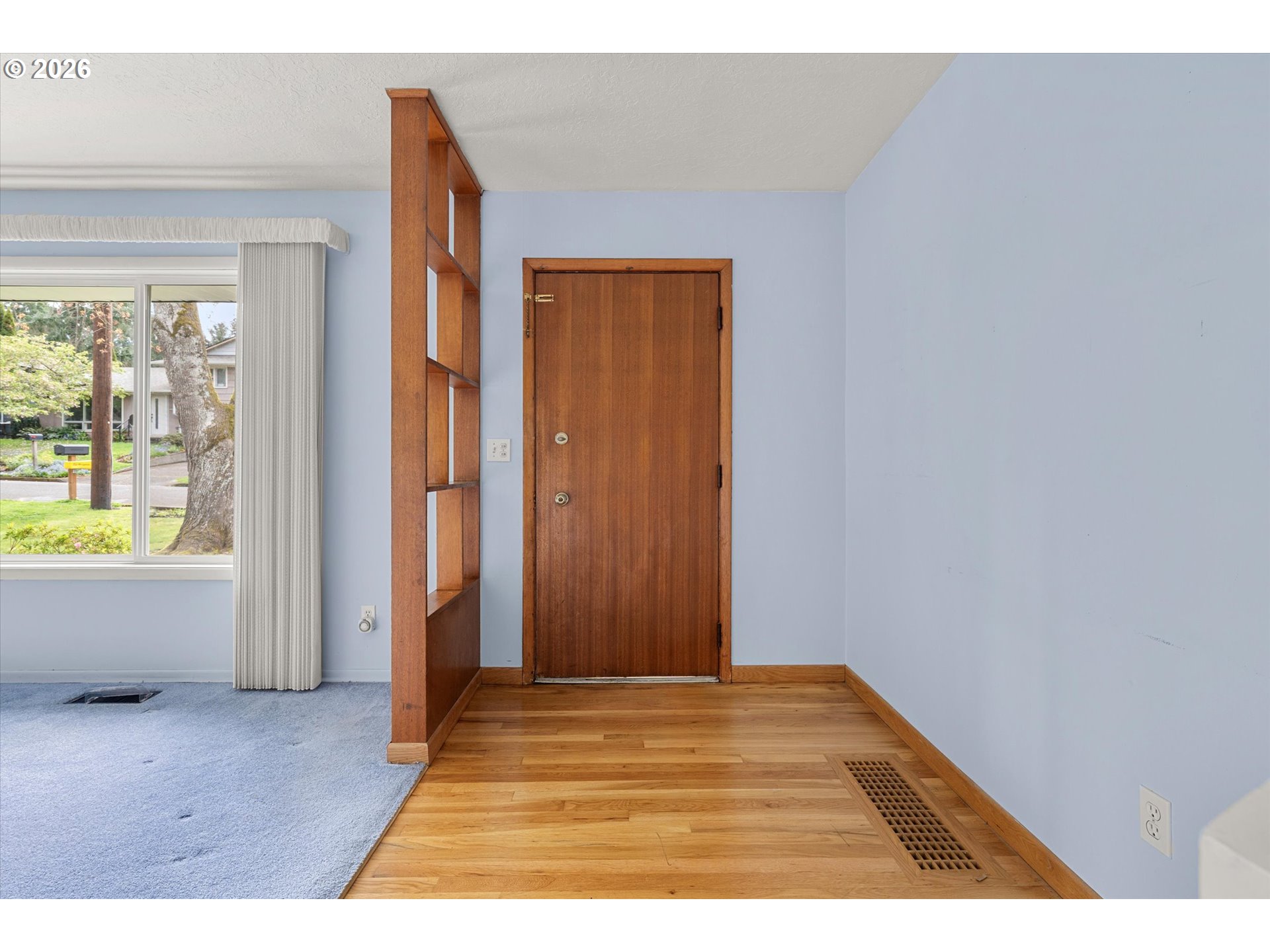 3235 Southeast Silver Springs Road Milwaukie, OR 97222 - Photo 7 of 32 a view of an empty room