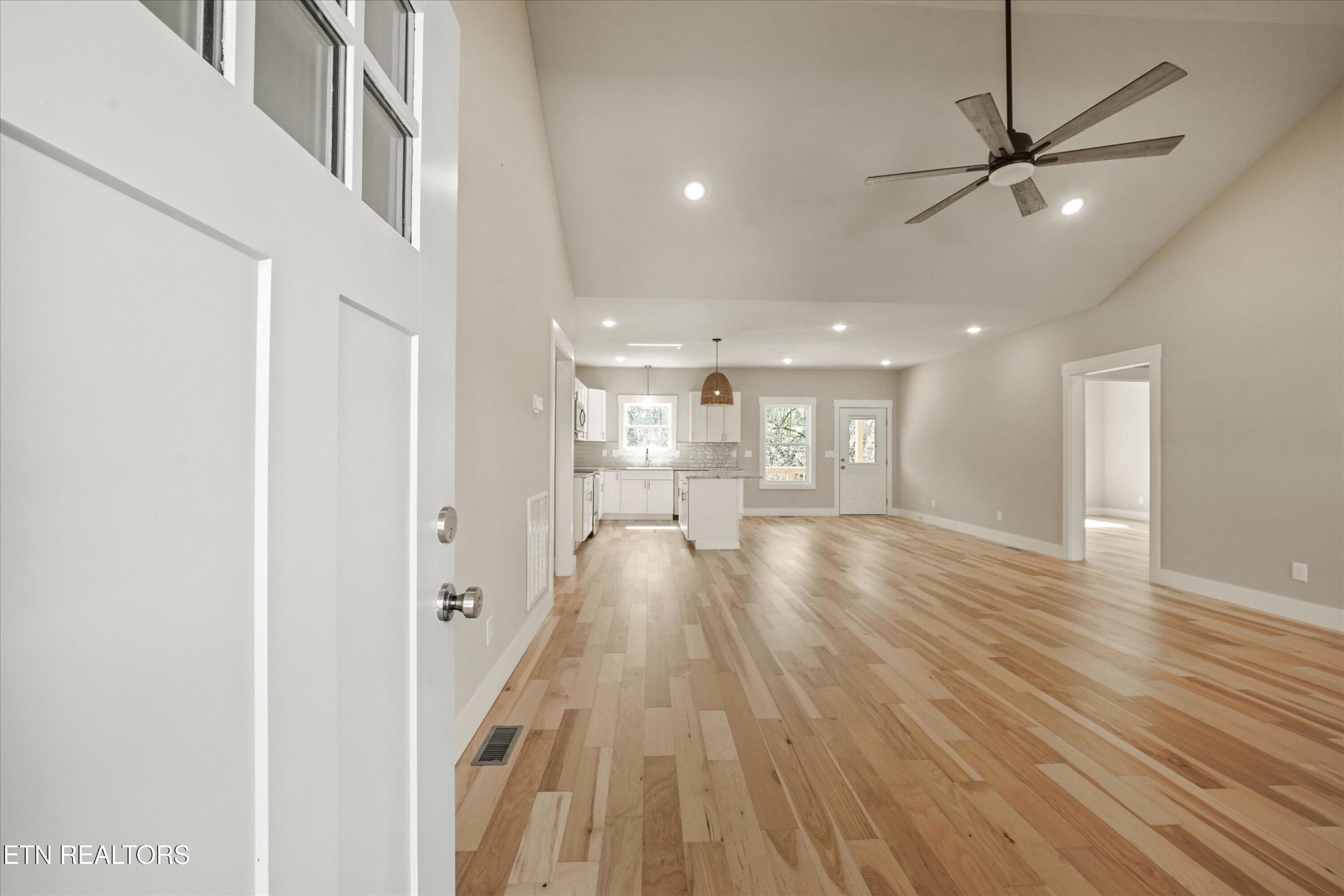4902 Idumea Road Corryton, TN 37721 - Photo 5 of 42 Gallery Image 5