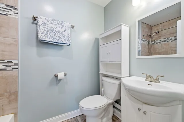 $318,000 | 733 Oriole Drive, Streamwood, IL 60107