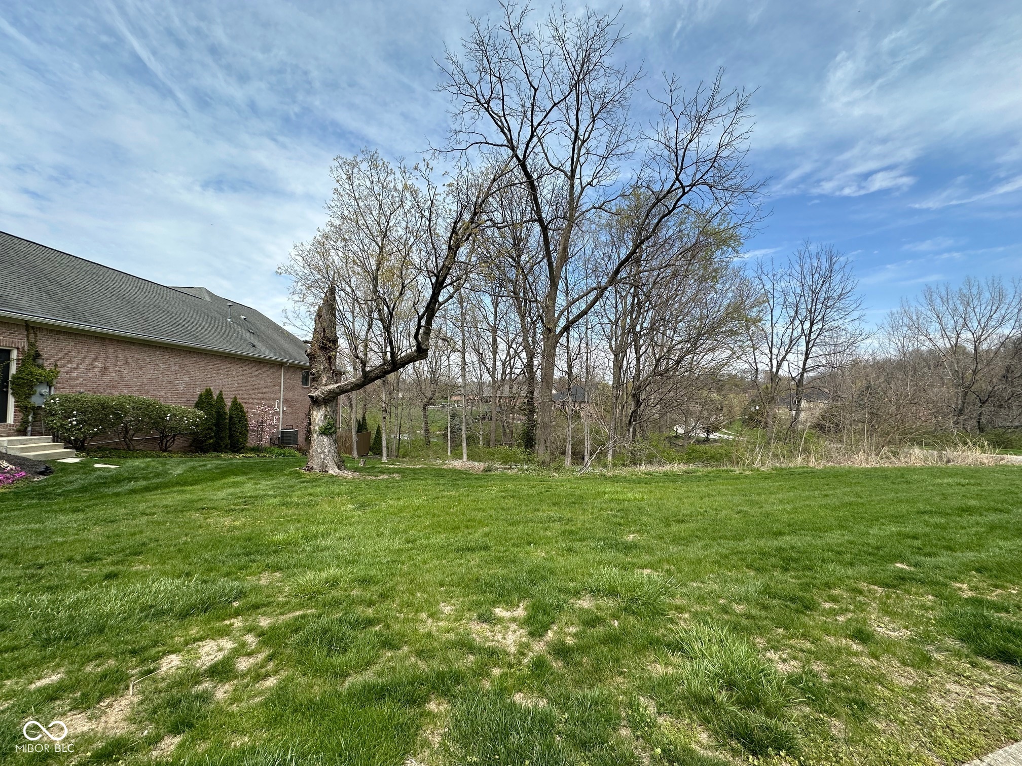 6445 Silverton Way Indianapolis, IN 46237 - Photo 2 of 8