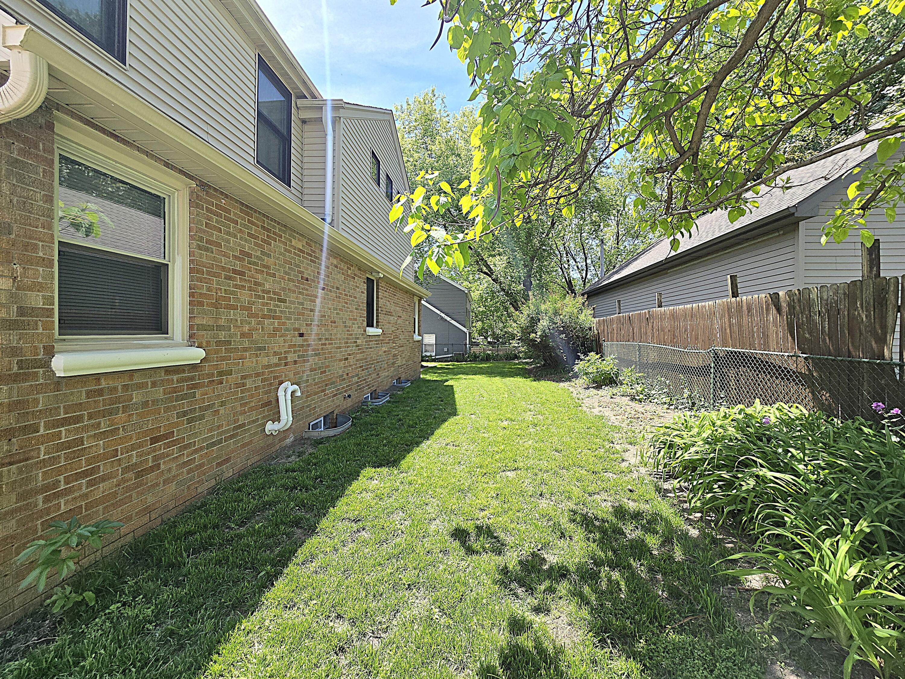 4445 South Burrell Street Milwaukee, WI 53207 - Photo 39 of 44 Backyard