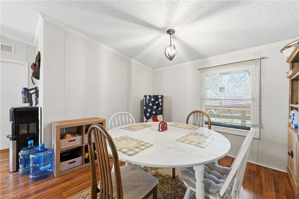 1011 Comer Road Stoneville, NC 27048 - Photo 9 of 37 Dining room