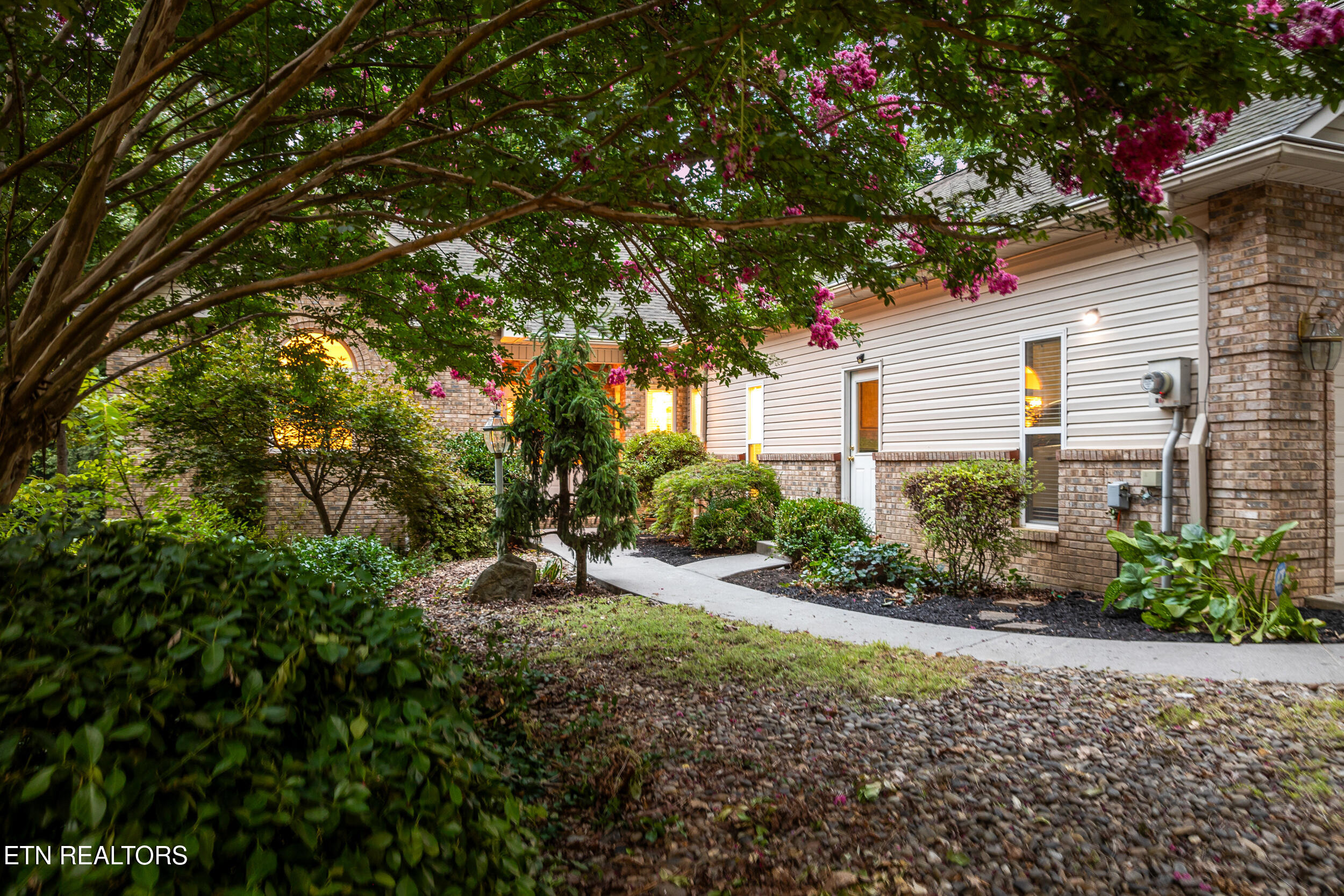 123 Inata Circle Loudon, TN 37774 - Photo 3 of 58 123 inata circle-4