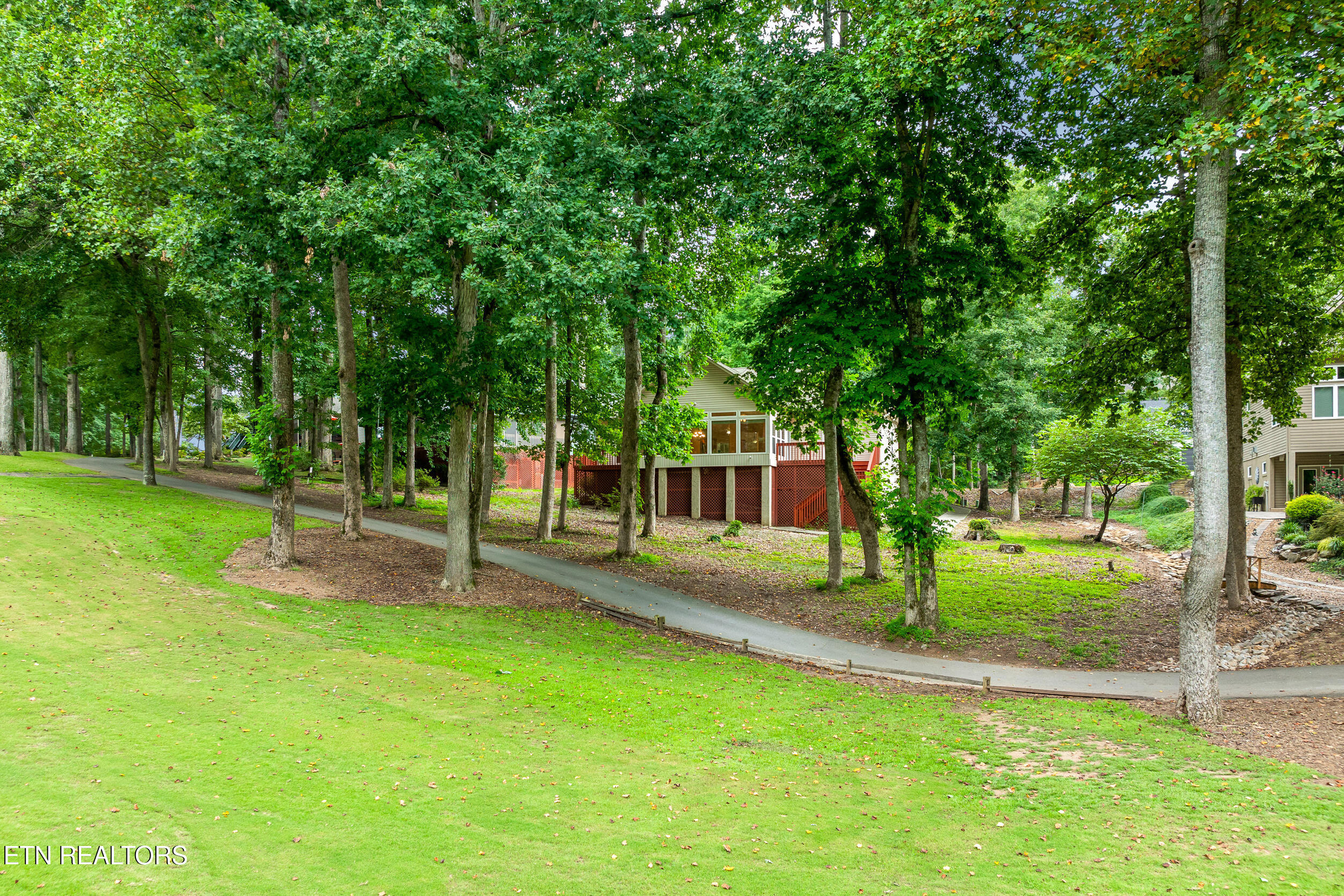 123 Inata Circle Loudon, TN 37774 - Photo 35 of 58 123 inata circle-45