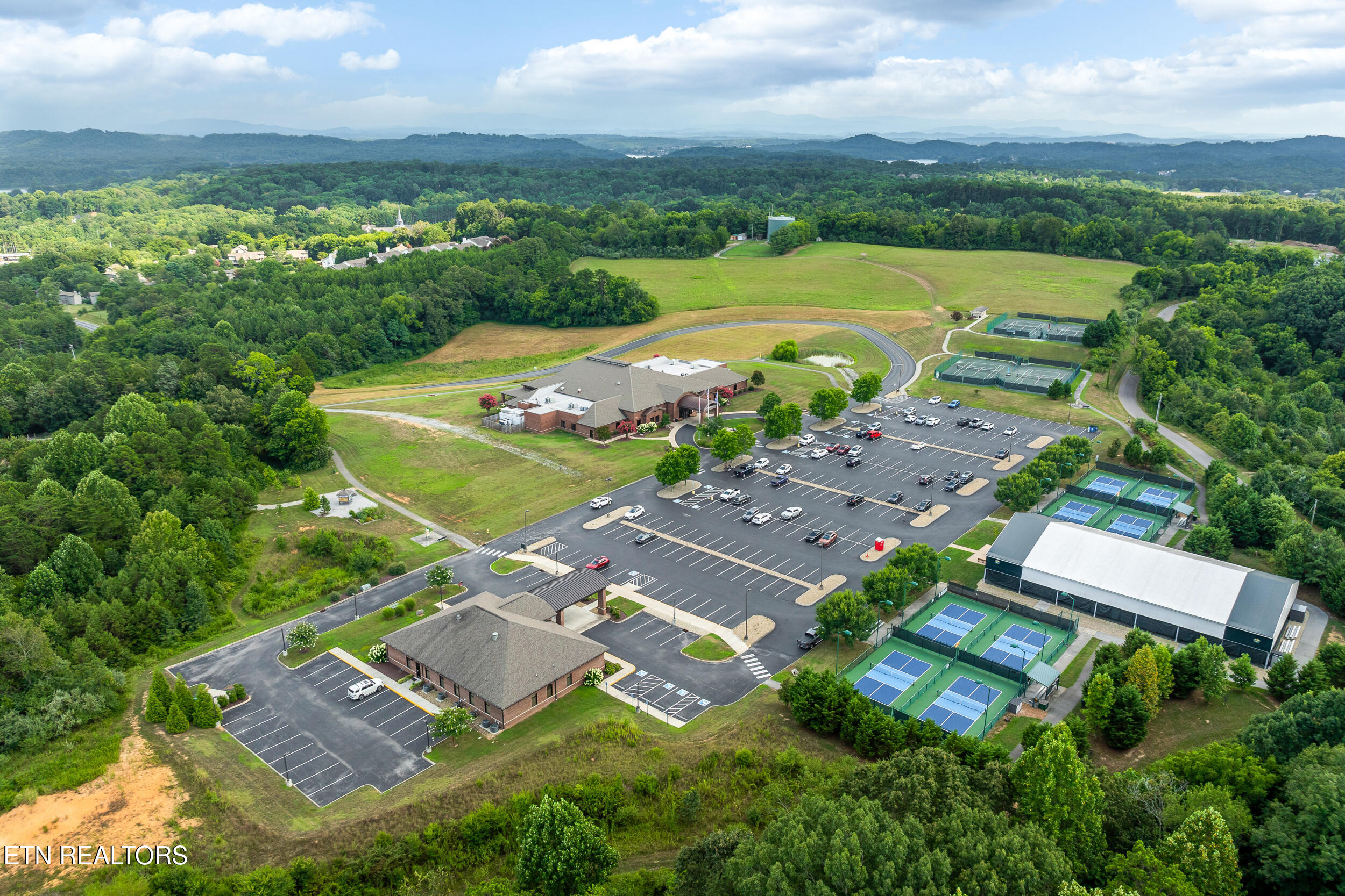 123 Inata Circle Loudon, TN 37774 - Photo 55 of 58 123 inata circle-63