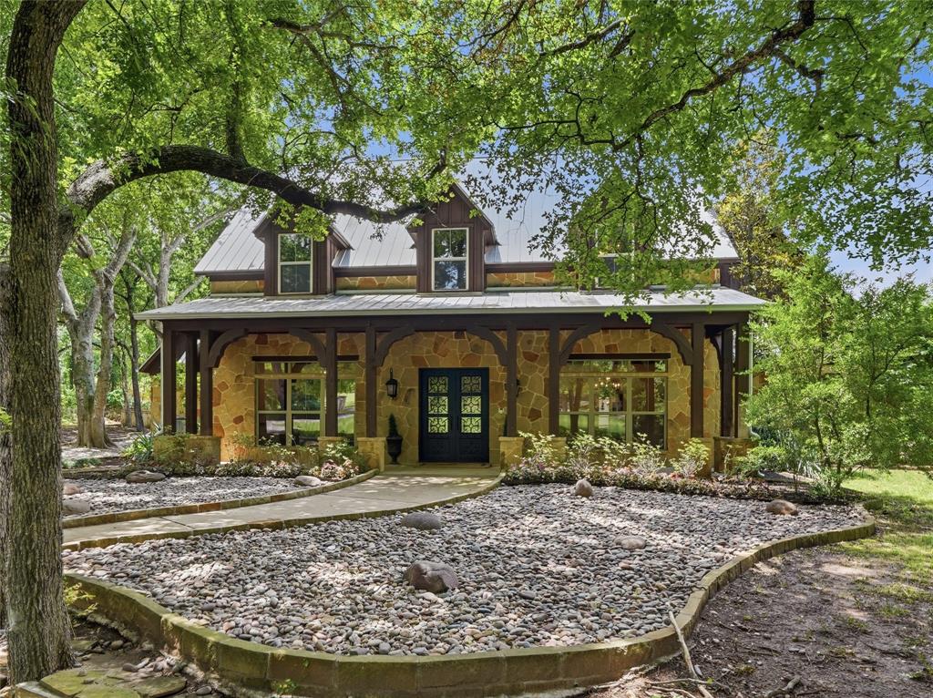 129 Trinity Bluffs Road Aledo, TX 76008 - Photo 3 of 40