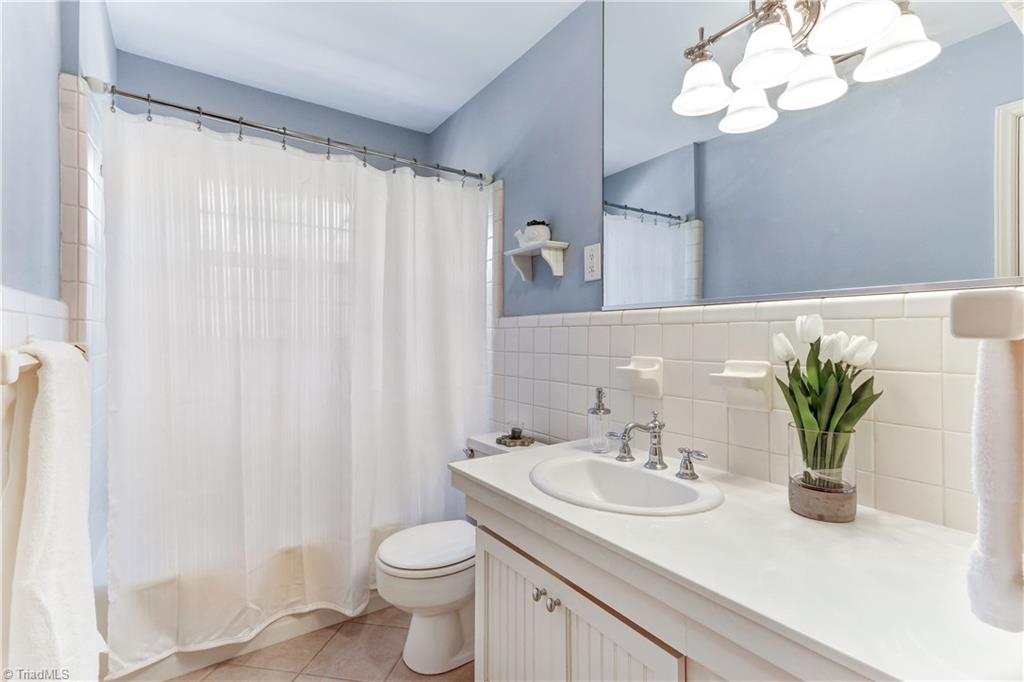 804 Kemp Road West Greensboro, NC 27410 - Photo 17 of 30 Full Bath