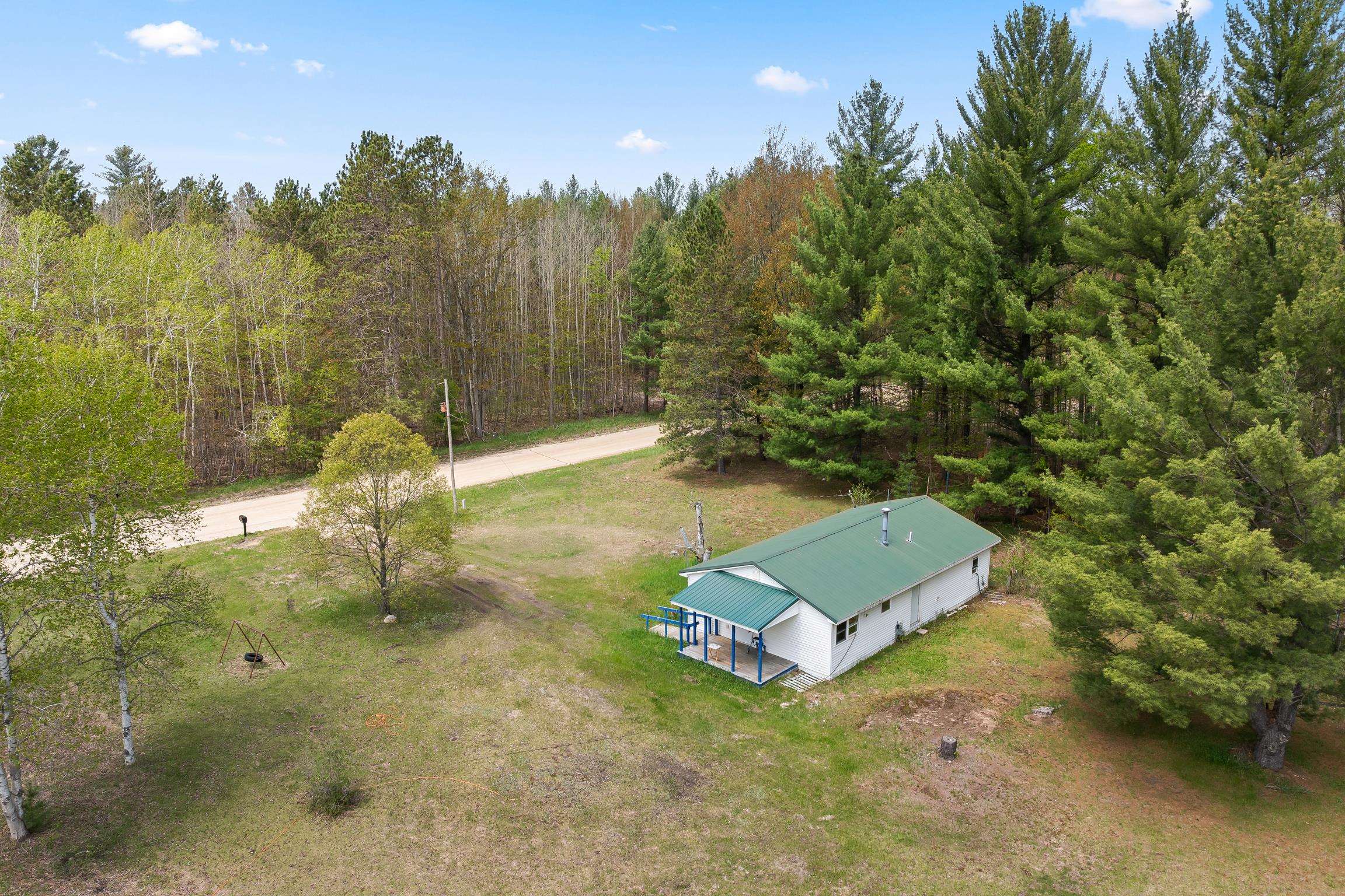3357 Raymo Road South Boardman, MI 49680 - Photo 5 of 29
