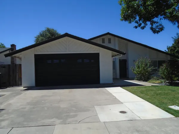 $515,000 | 3316 Mesquite Way, Modesto, CA 95355