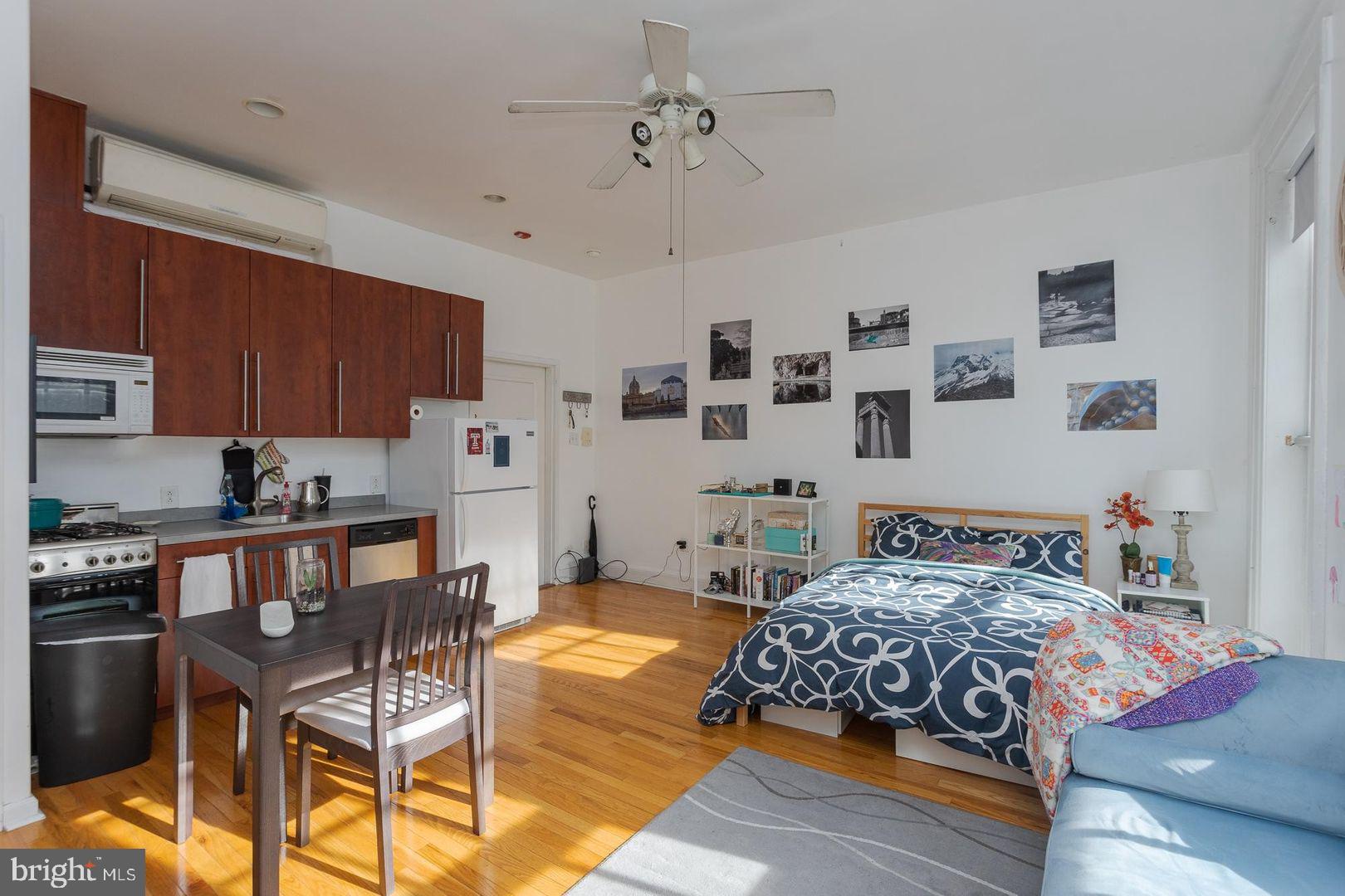 711-00 Walnut Street, Unit 2F Philadelphia, PA 19106 - Photo 5 of 10