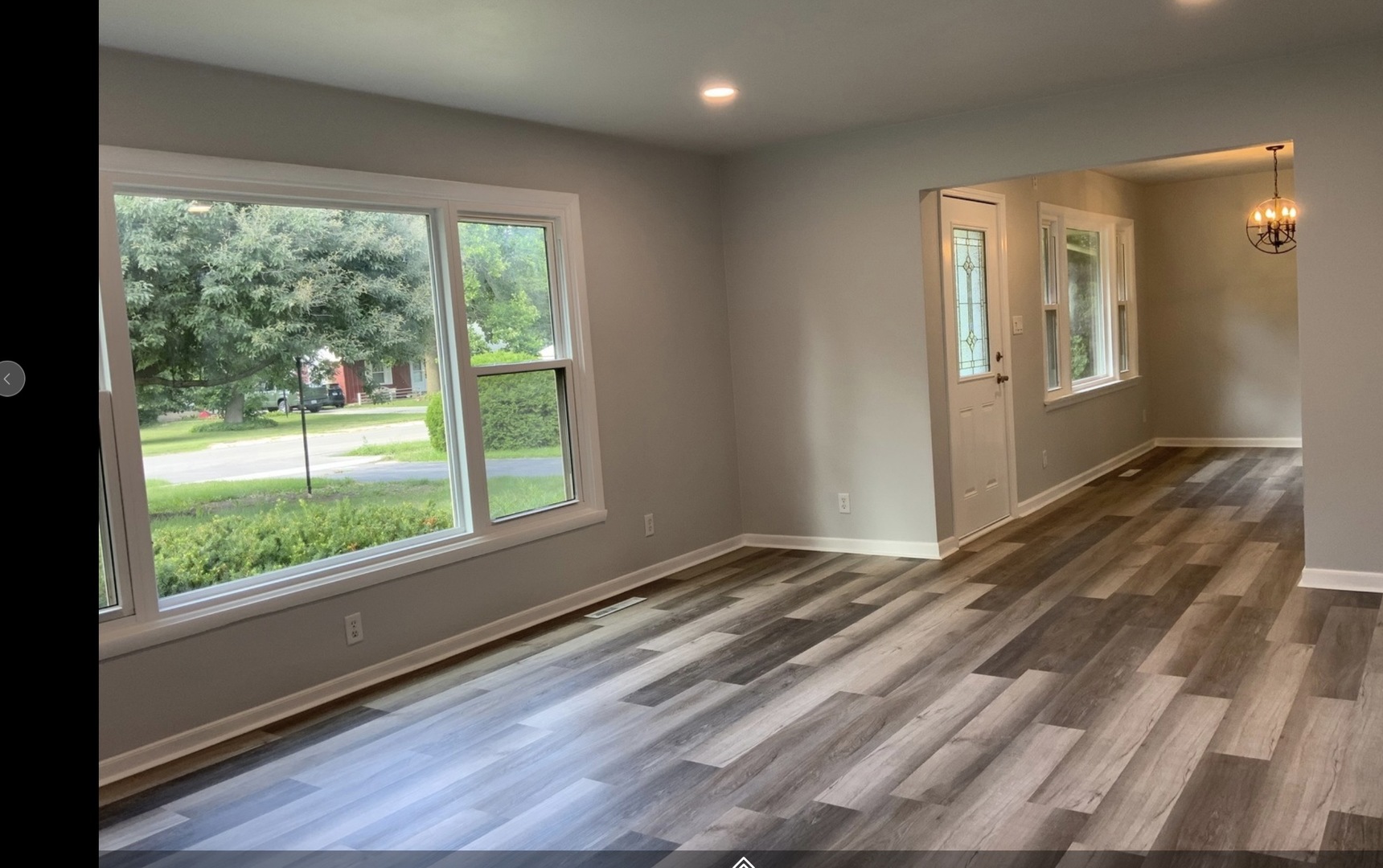 3929 Pinecrest Road Rockford, IL 61107 - Photo 6 of 33 a view of an empty room and window