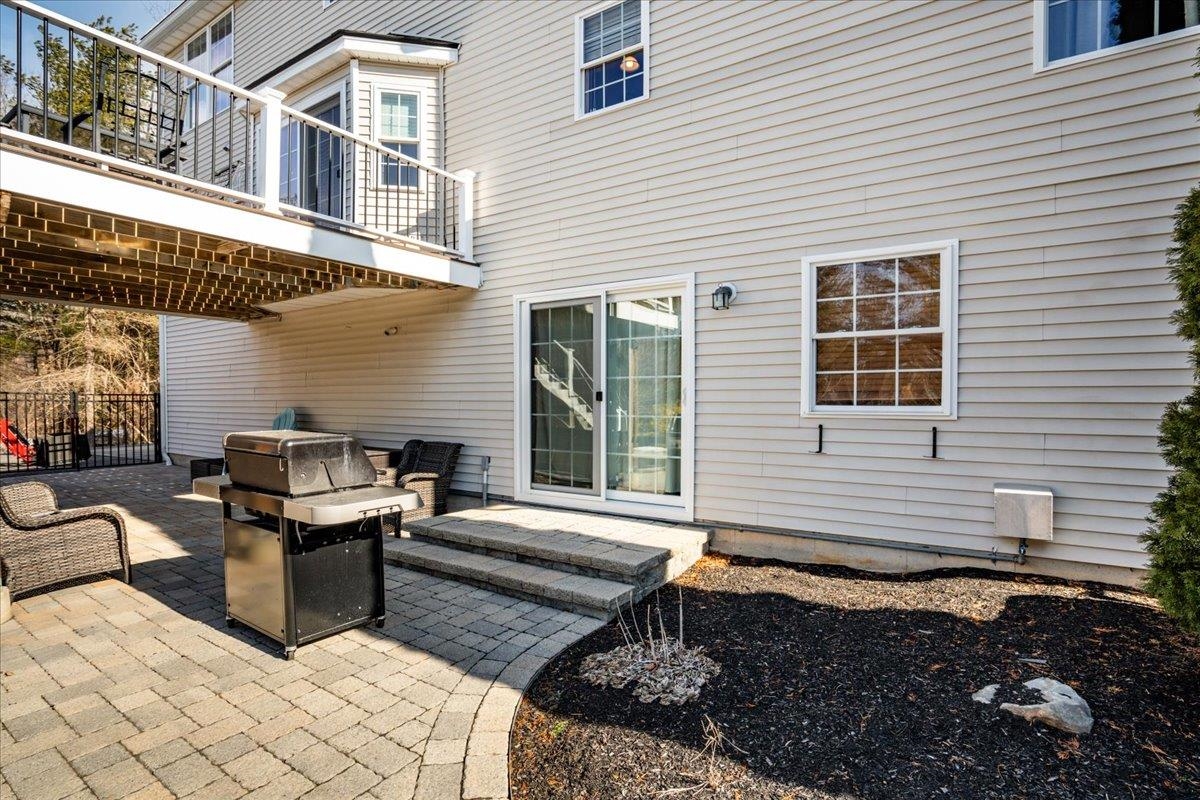 14 Castle Hill Road Windham, NH 03087 - Photo 46 of 50