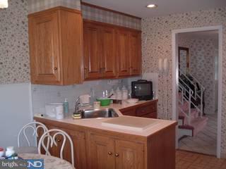 921 Edwards Drive Springfield, PA 19064 - Photo 2 of 6 Gallery Image 2