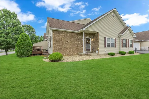 $300,000 | 106 Clearwater Drive, Ellwood City, PA 16117