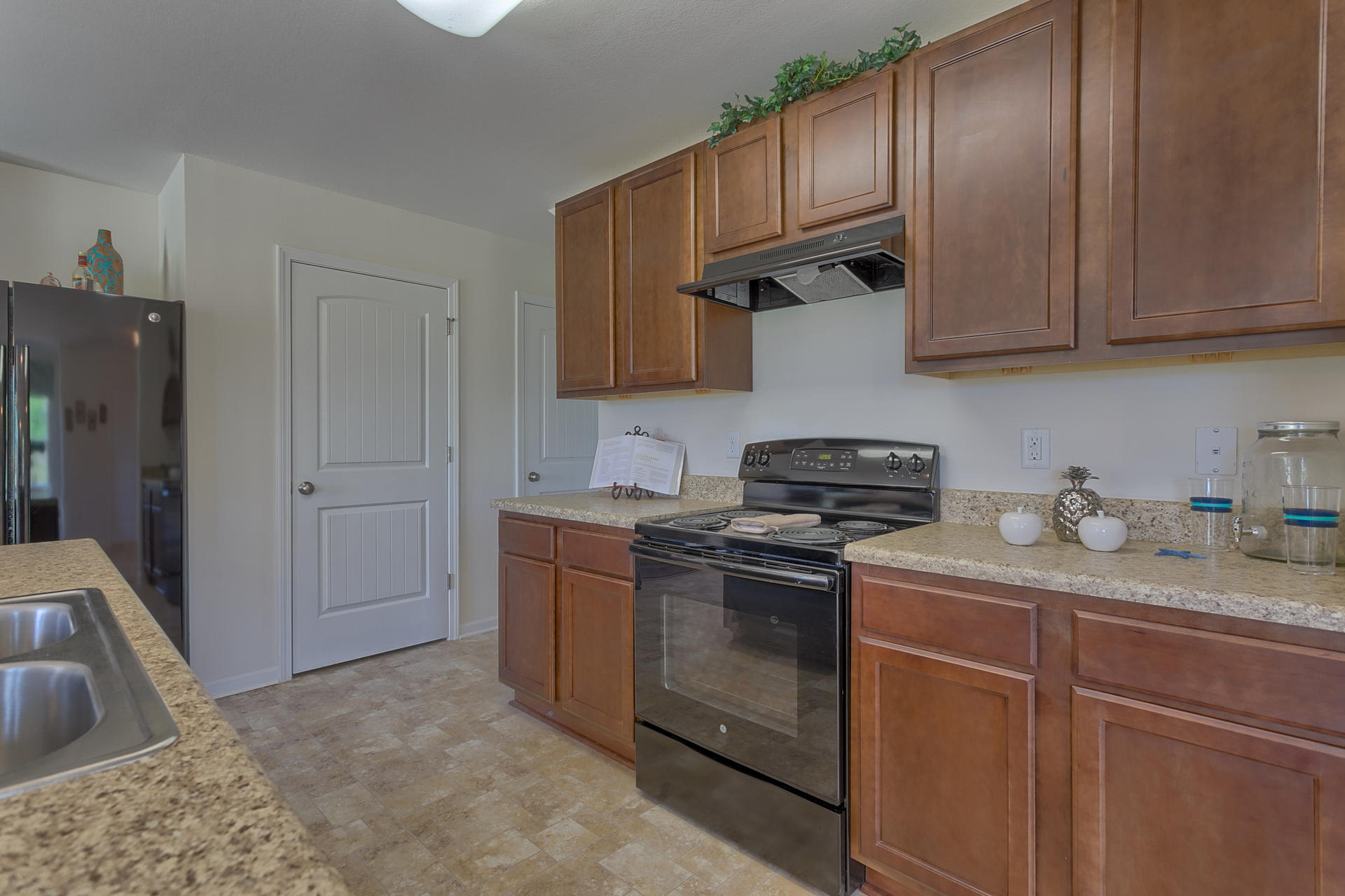 9718 Brandishing Road Ladson, SC 29456 - Photo 4 of 41 Aisle