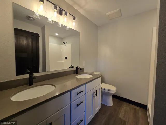 $329,900 | 807 Pondview Drive, Arlington, MN 55307