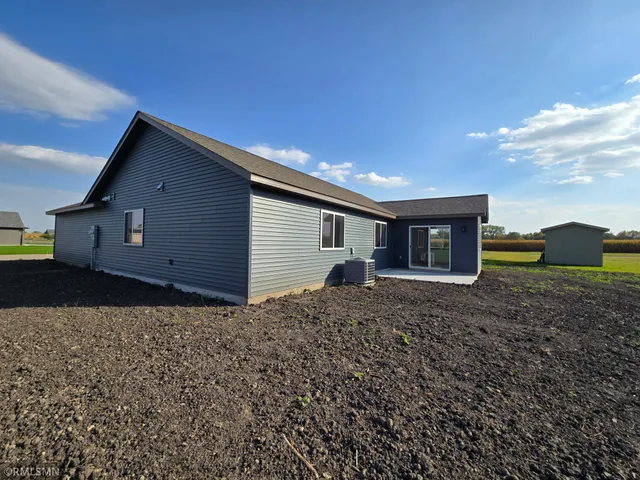 $329,900 | 807 Pondview Drive, Arlington, MN 55307