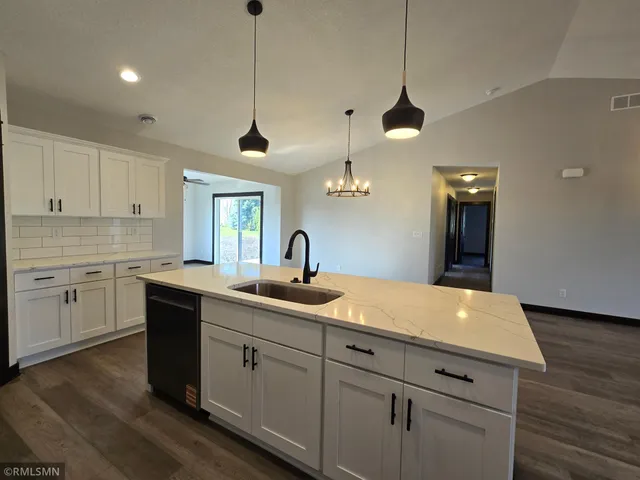 $329,900 | 807 Pondview Drive, Arlington, MN 55307