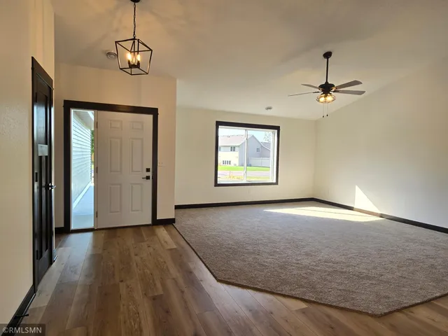 $329,900 | 807 Pondview Drive, Arlington, MN 55307