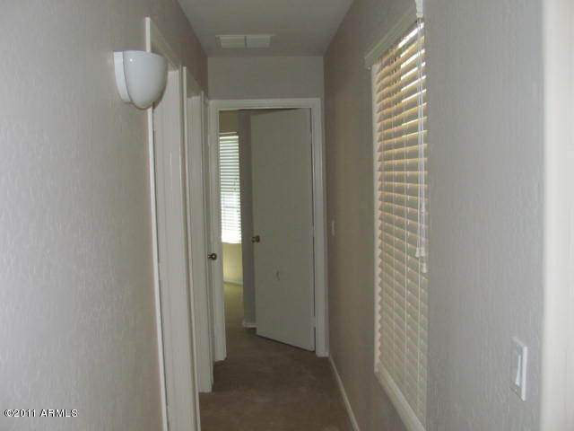 1620 East Beverly Road Phoenix, AZ 85042 - Photo 6 of 13 HALLWAY