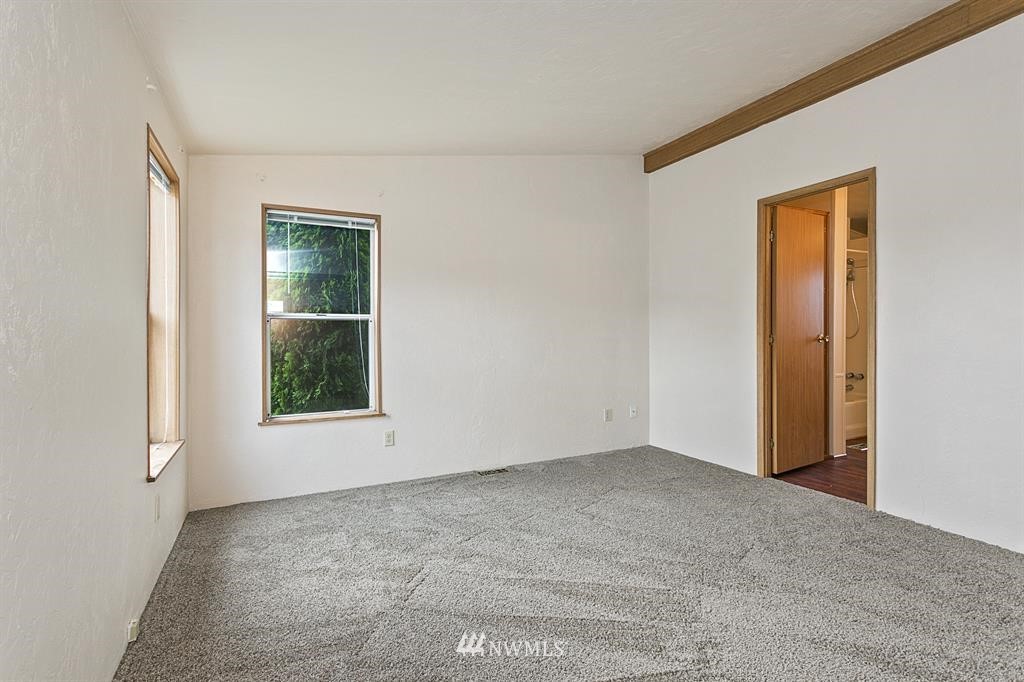 12523 Northeast 199th Street Bothell, WA 98011 - Photo 12 of 19 Gallery Image 12