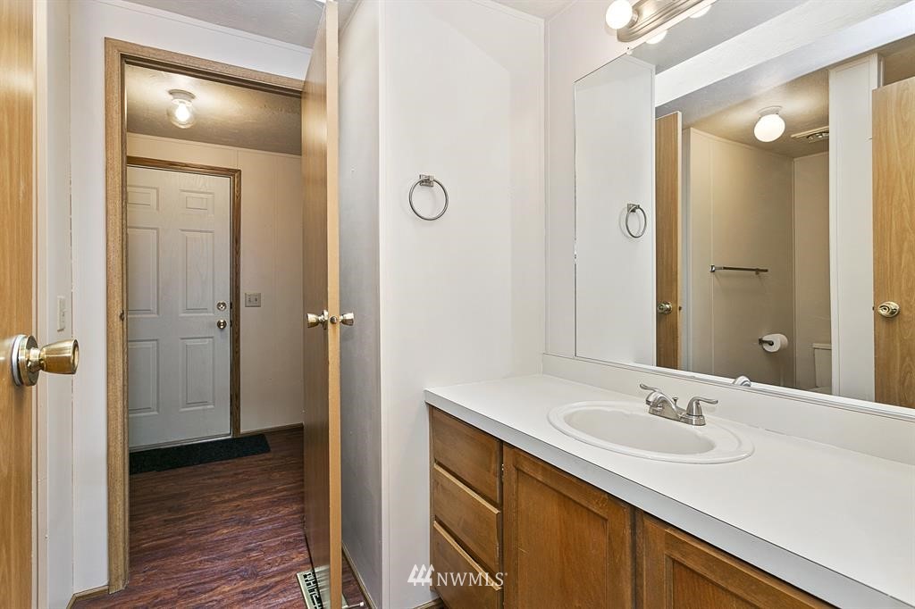 12523 Northeast 199th Street Bothell, WA 98011 - Photo 15 of 19 Gallery Image 15