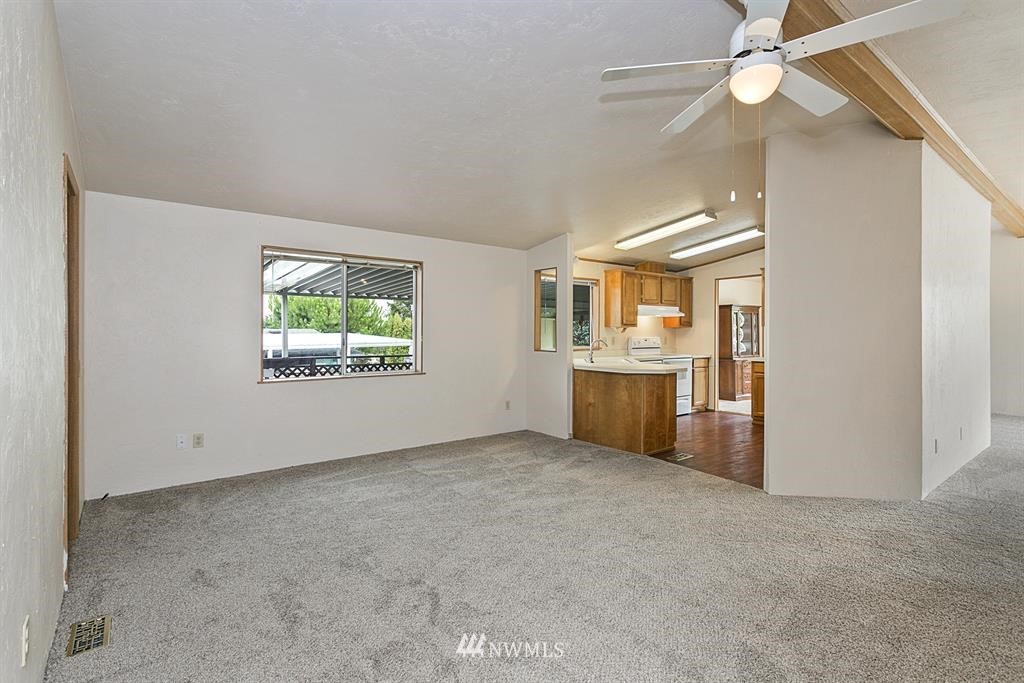 12523 Northeast 199th Street Bothell, WA 98011 - Photo 3 of 19 Gallery Image 3