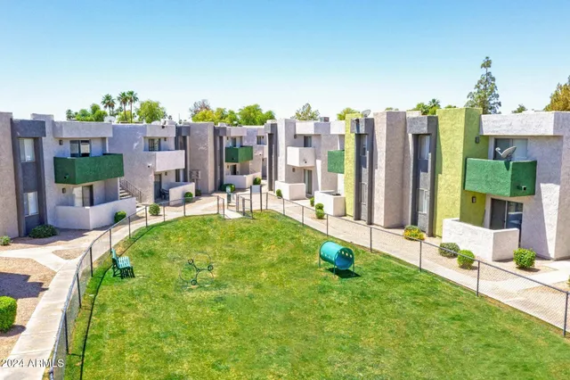 $1,415 | 949 South Longmore, Unit 1, Mesa, AZ 85202