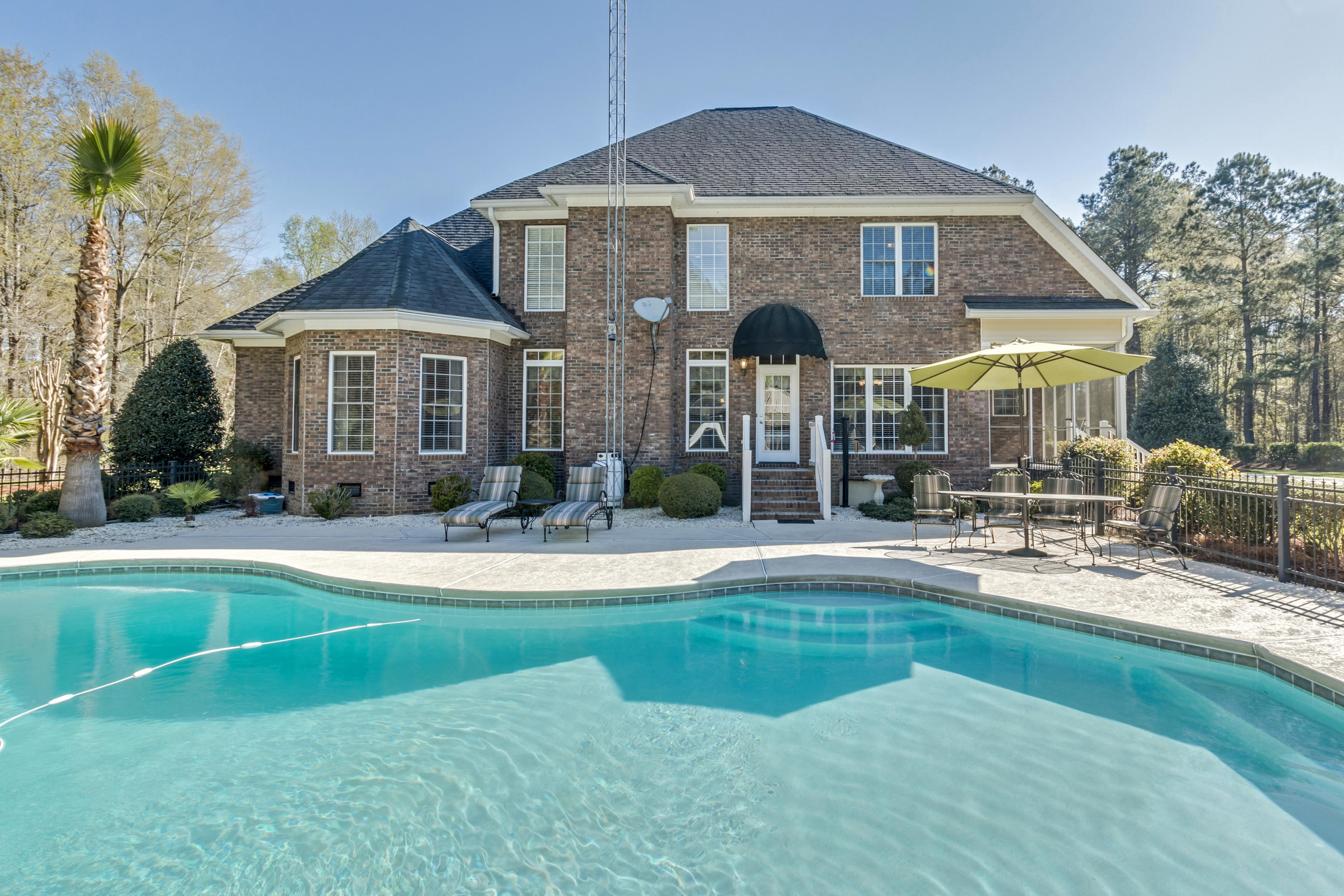 152 Country Road Bowman, SC 29018 - Photo 2 of 75 2