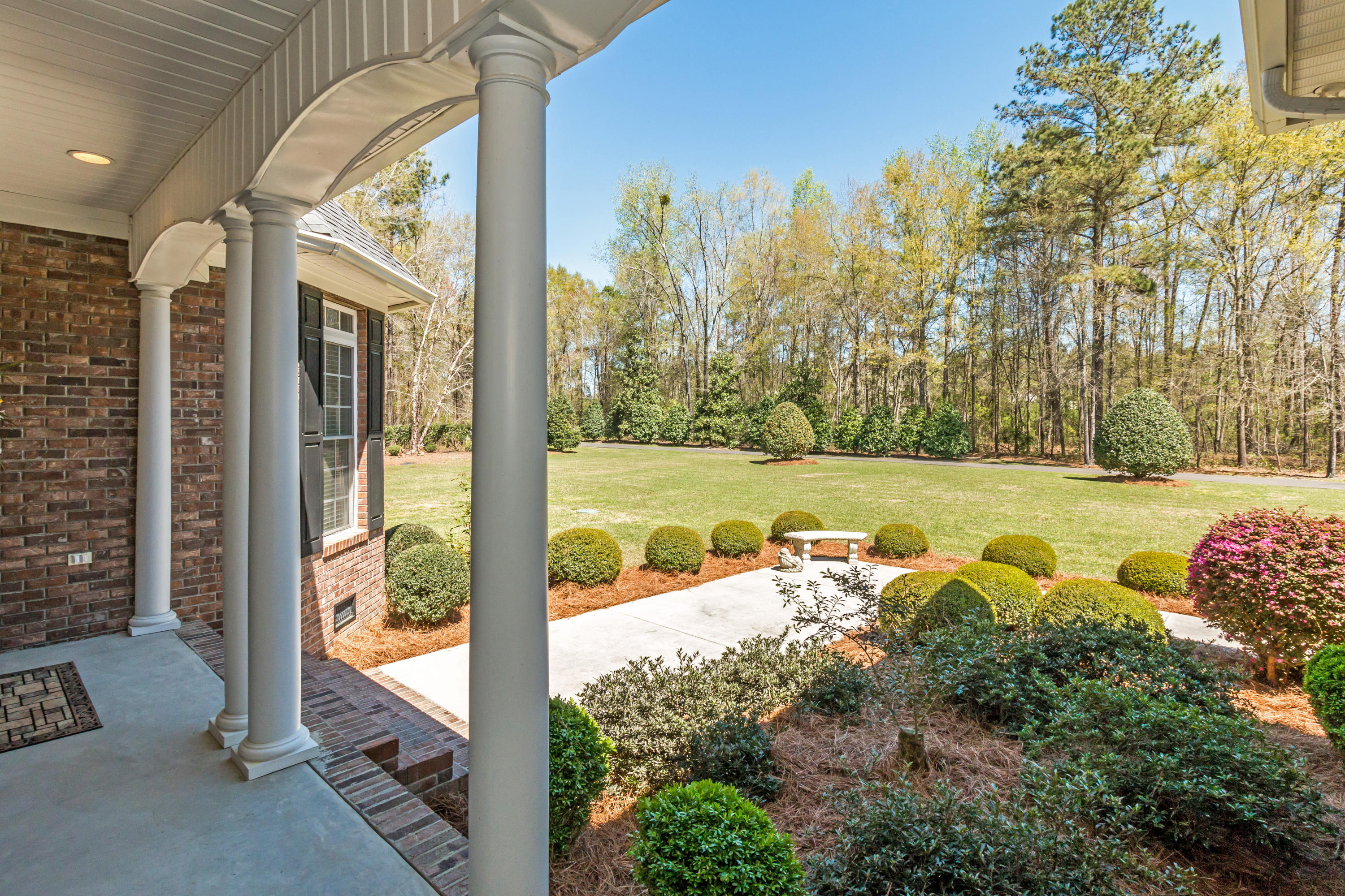 152 Country Road Bowman, SC 29018 - Photo 4 of 75 4