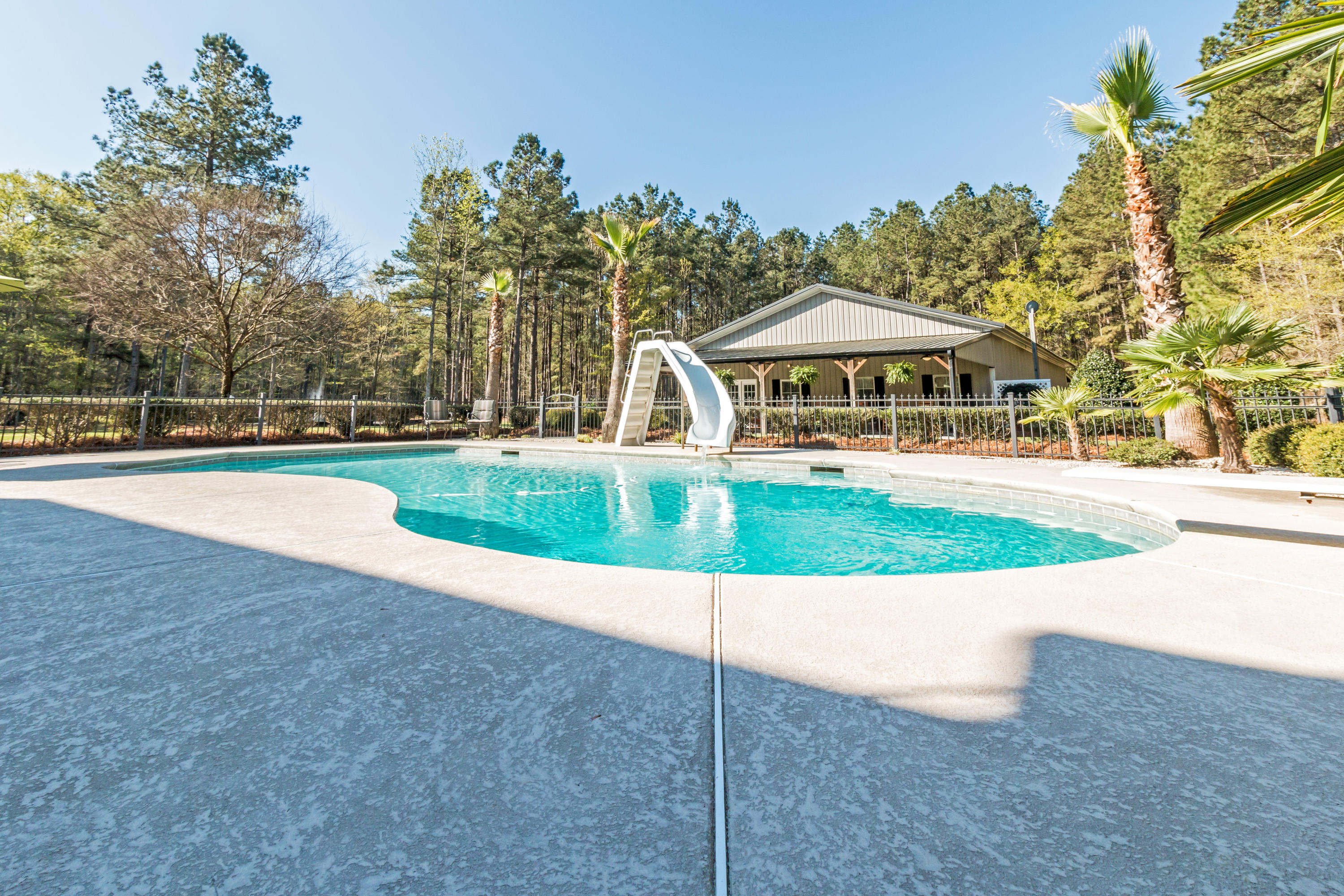 152 Country Road Bowman, SC 29018 - Photo 47 of 75 61