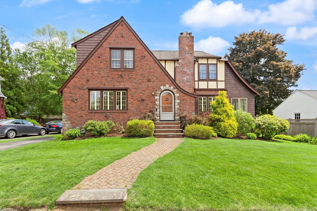 9 Mayfield Road Belmont, MA 02478 - Photo 4 of 42
