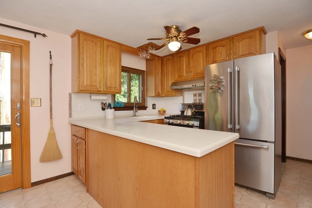 49 Lupine Road, Unit 1 Andover, MA 01810 - Photo 6 of 29 Gallery Image 6